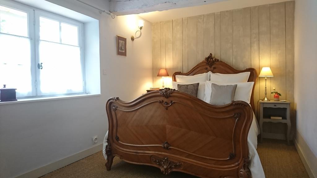 Domaine De Bourgville Monts-sur-Guesnes Екстер'єр фото