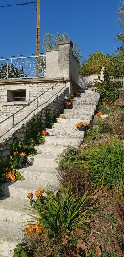 Domaine De Bourgville Monts-sur-Guesnes Екстер'єр фото